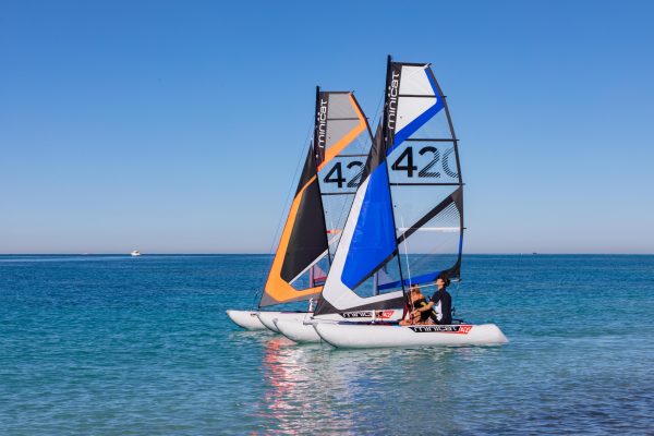 MiniCat, Un catamaran transportable grâce à ses coques gonflables